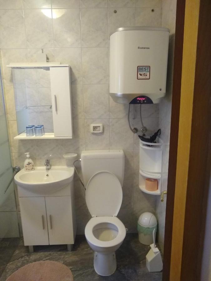 Holiday Home Bura โรวีน ภายนอก รูปภาพ